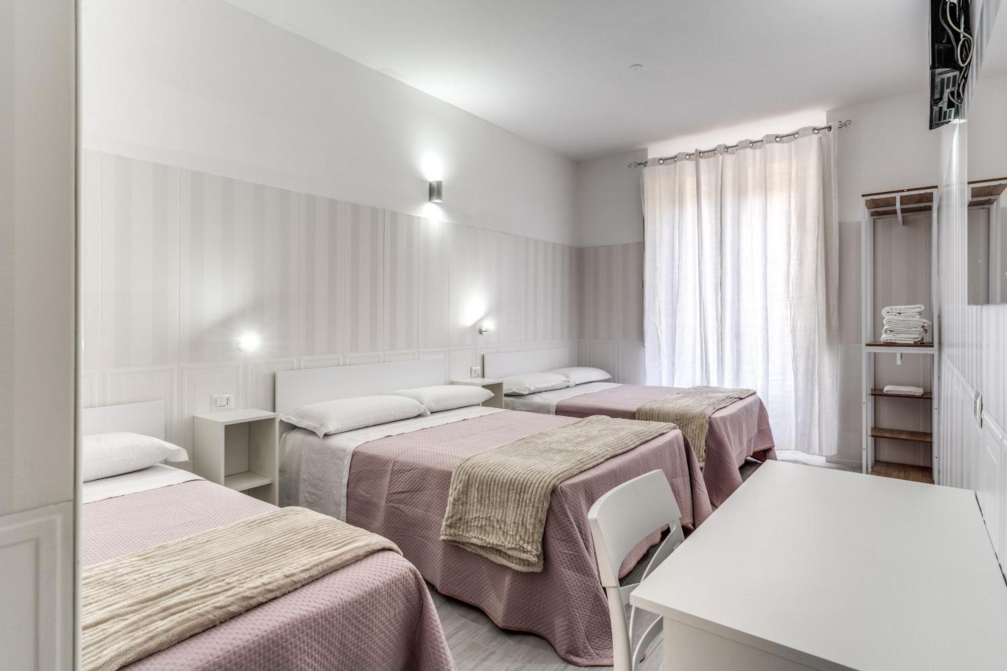 Altadomus Roma Hotel ภายนอก รูปภาพ