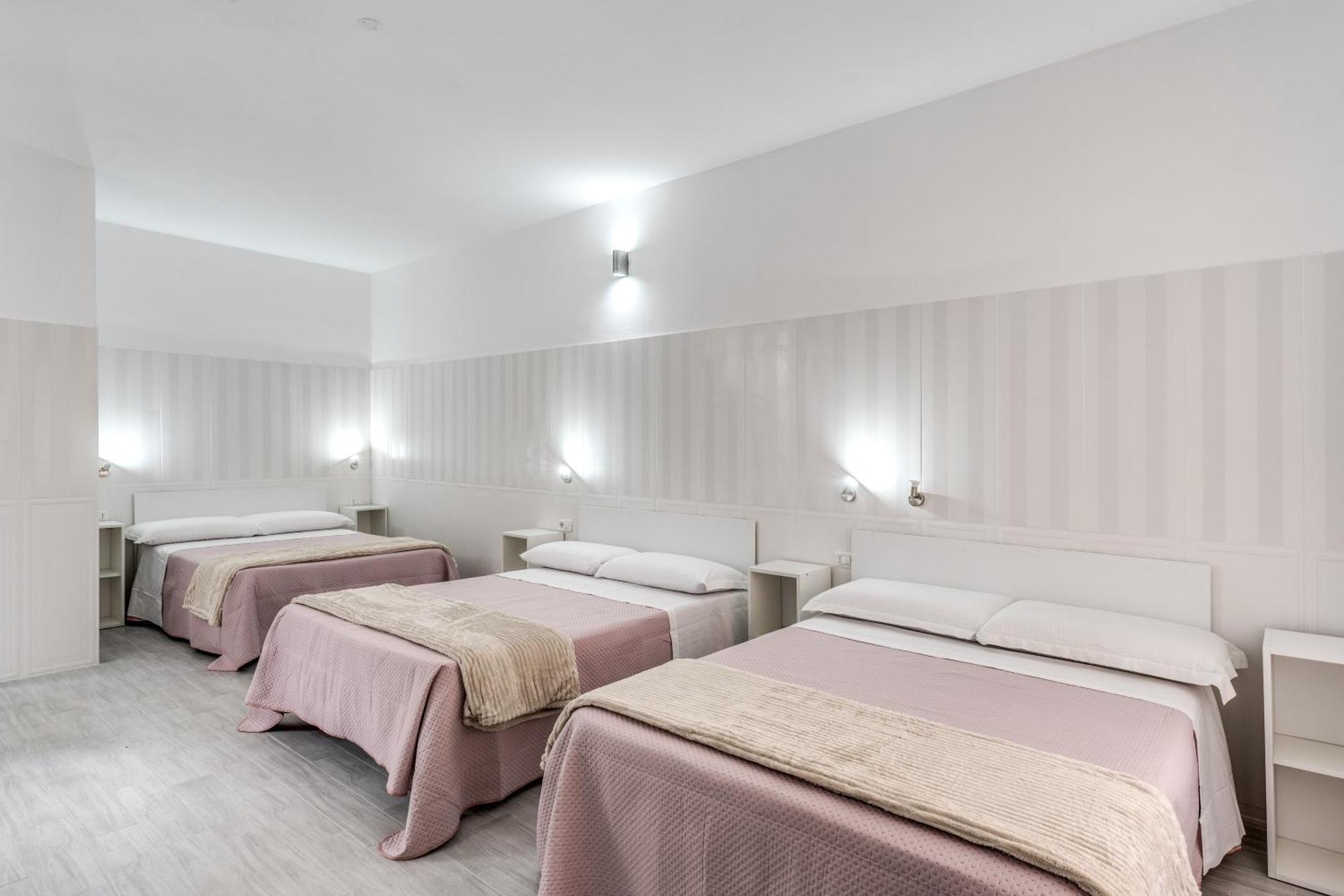 Altadomus Roma Hotel ภายนอก รูปภาพ