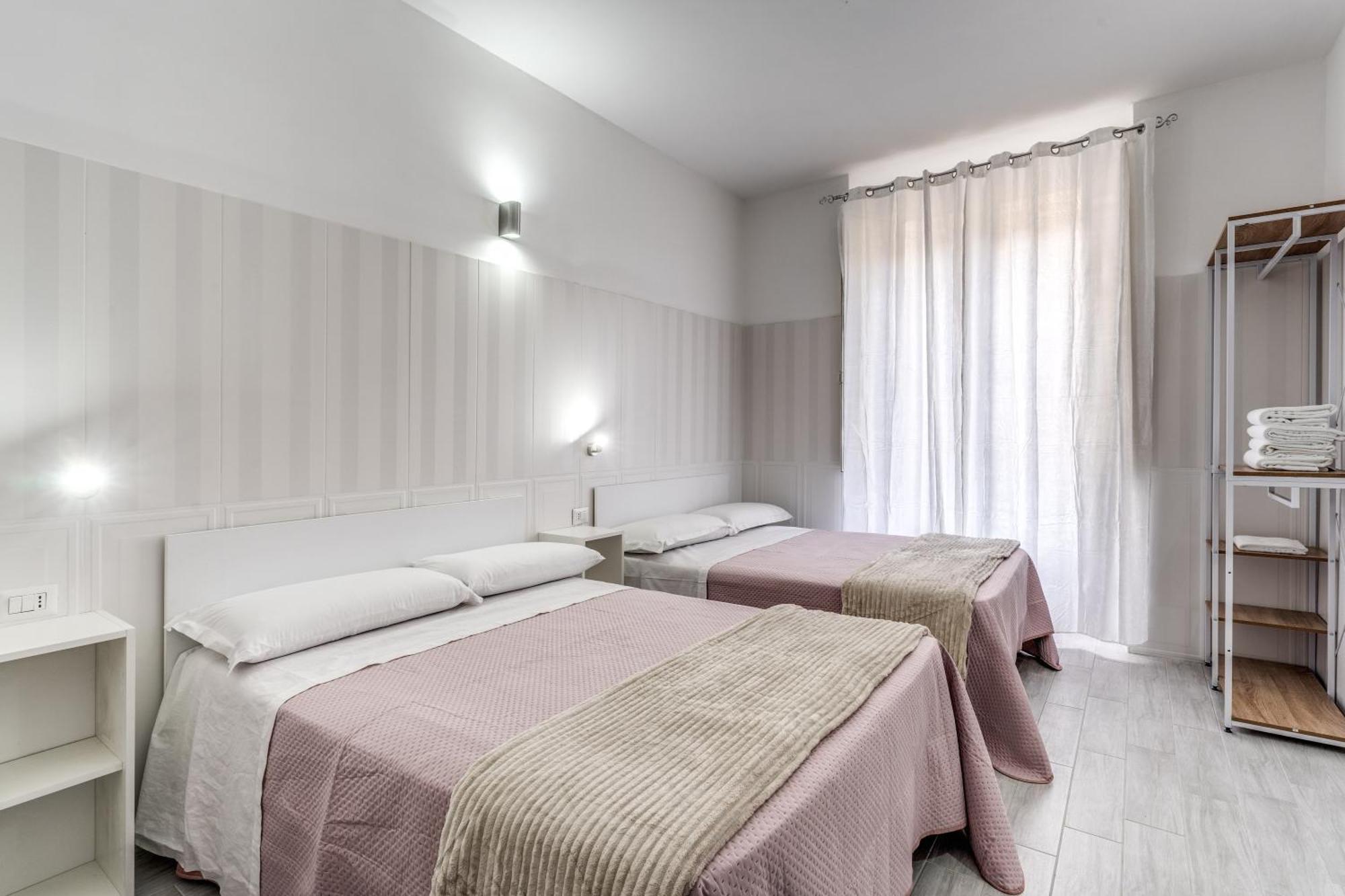 Altadomus Roma Hotel ภายนอก รูปภาพ